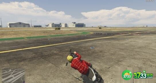 《GTA5》摩托车操作技巧