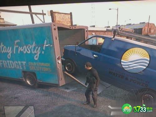 GTA5打开货车厢门方法