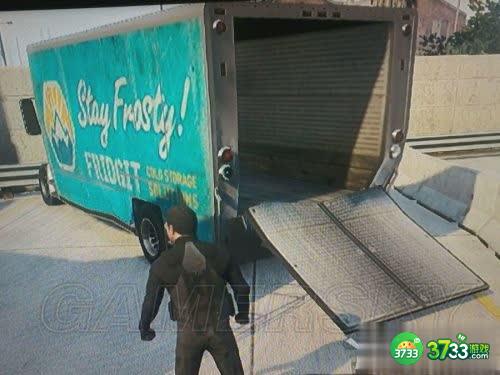 GTA5打开货车厢门方法