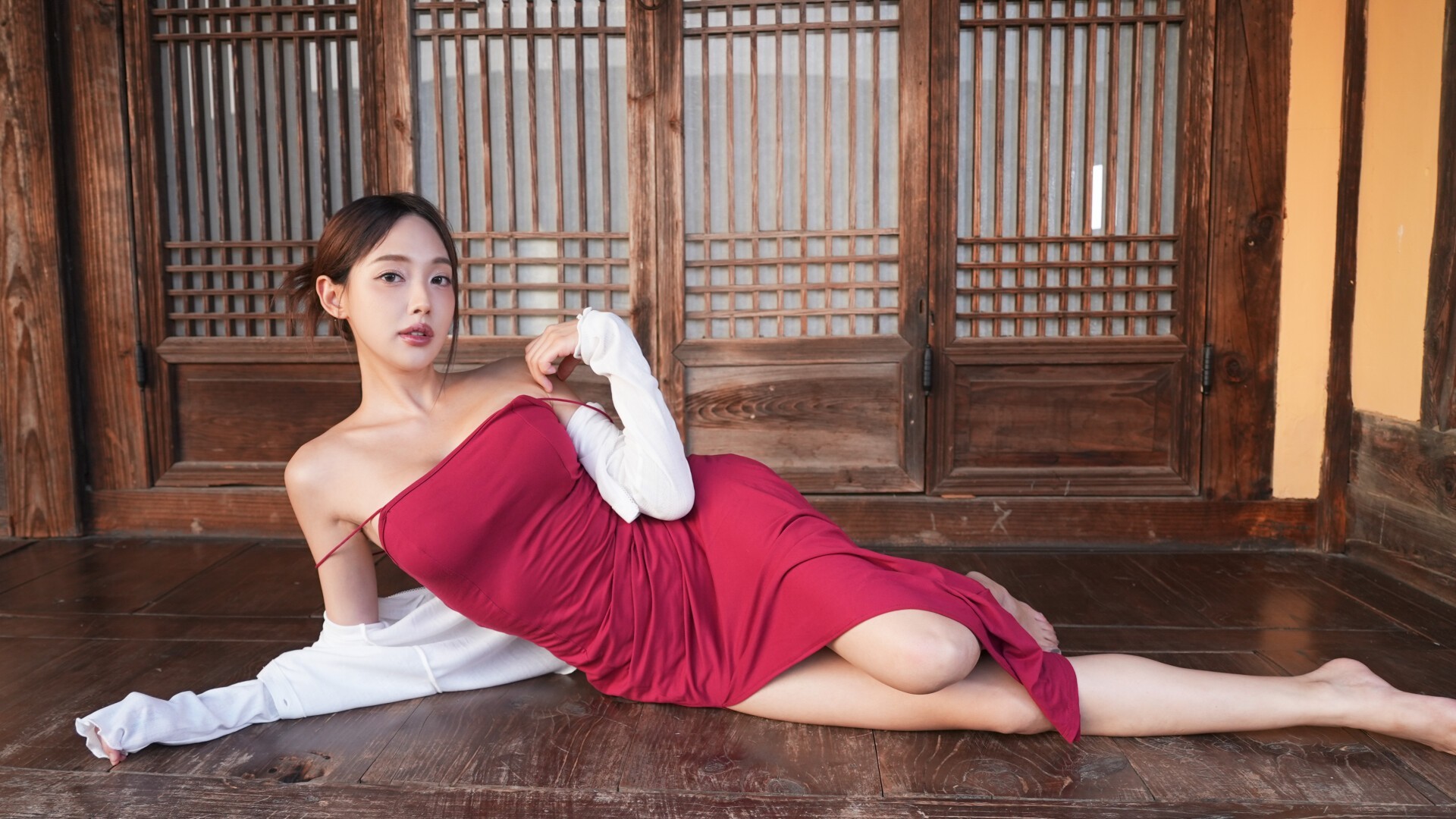 夏日美女：欧巴请和我恋爱吧（云游戏）游戏截图1